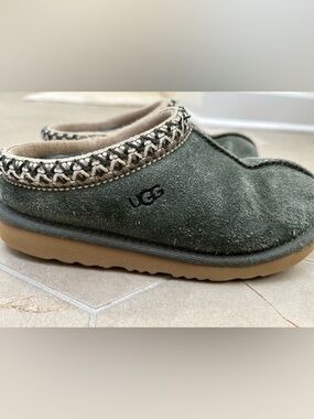 UGG Kids' Tasman II Suede Clog Slippers- Olive green